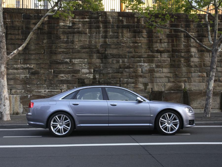  Audi S8 (D3) 2006 года  (AU) (фото 6 из 12)
